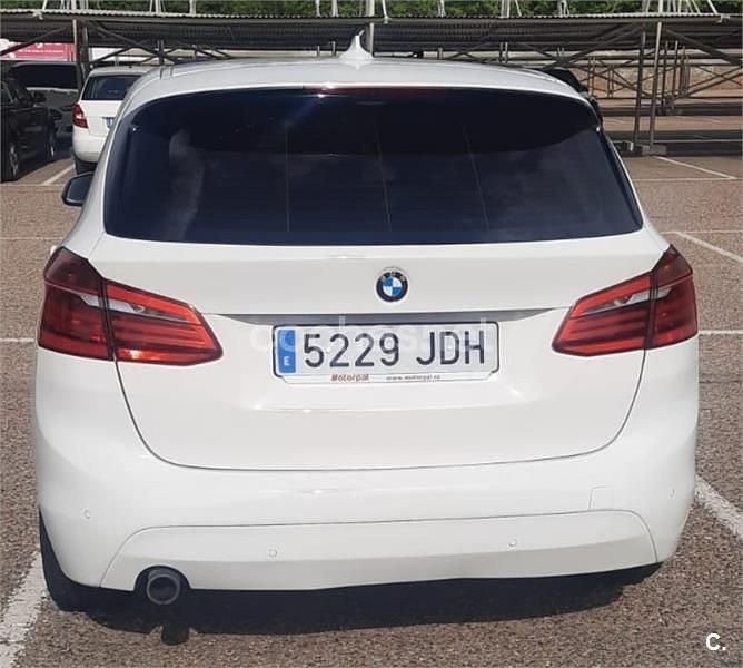 Usado BMW 216 Active Tourer 116 CV (85 kW) 2017 Blanco Monovolumen