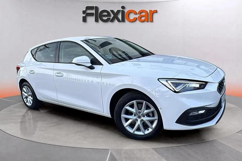 Blanco Usado 2022 Seat Leon FR Berlina | 21.490 € (Buen precio) - Imagen 1/4