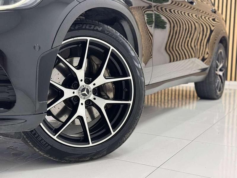 Usado Mercedes GLC220 194 CV (142 kW) 2019 Negro SUV