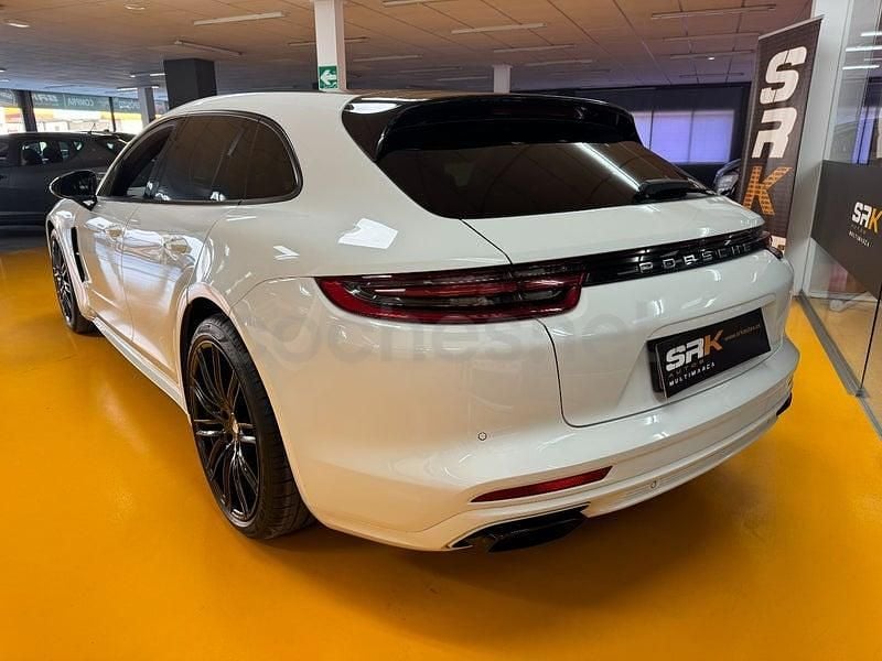 Usado Porsche Panamera Sport Turismo 330 CV (242 kW) 2018 Blanco Familiar