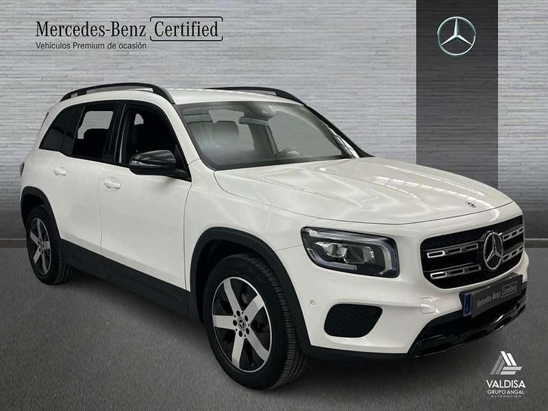 Käytetty Mercedes GLB200 Progressive 150 HP (110 kW) 2023 Katumaasturi