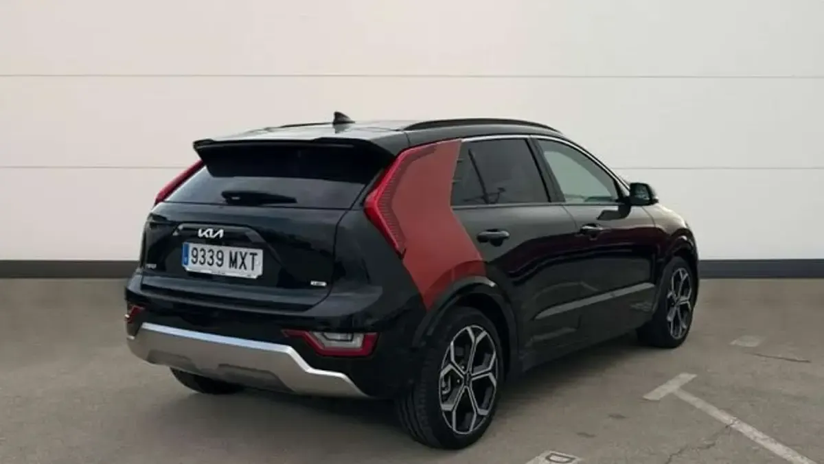Usado Kia Niro 129 CV (94 kW) 2025 Negro SUV
