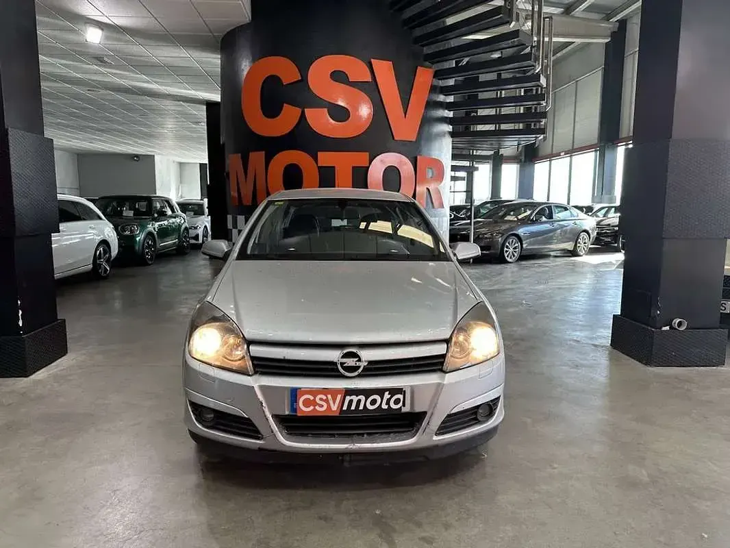 Usado Opel Astra Enjoy 99 CV (72 kW) 2005 Utilitario