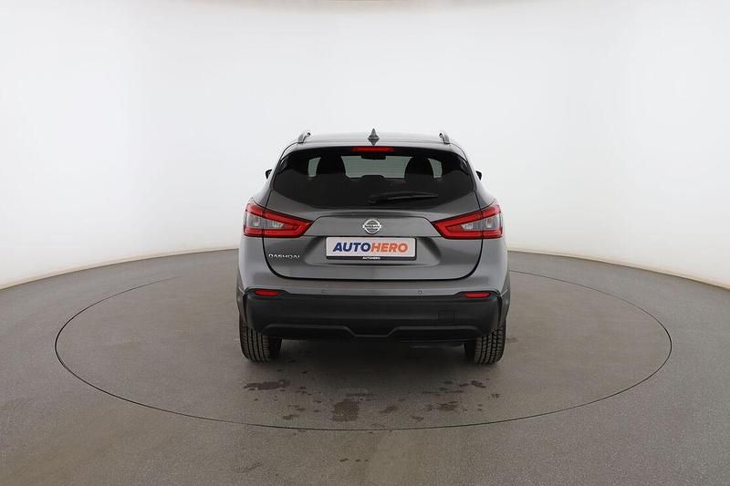 Usado Nissan Qashqai N-Connecta 117 CV (86 kW) 2019 Gris SUV