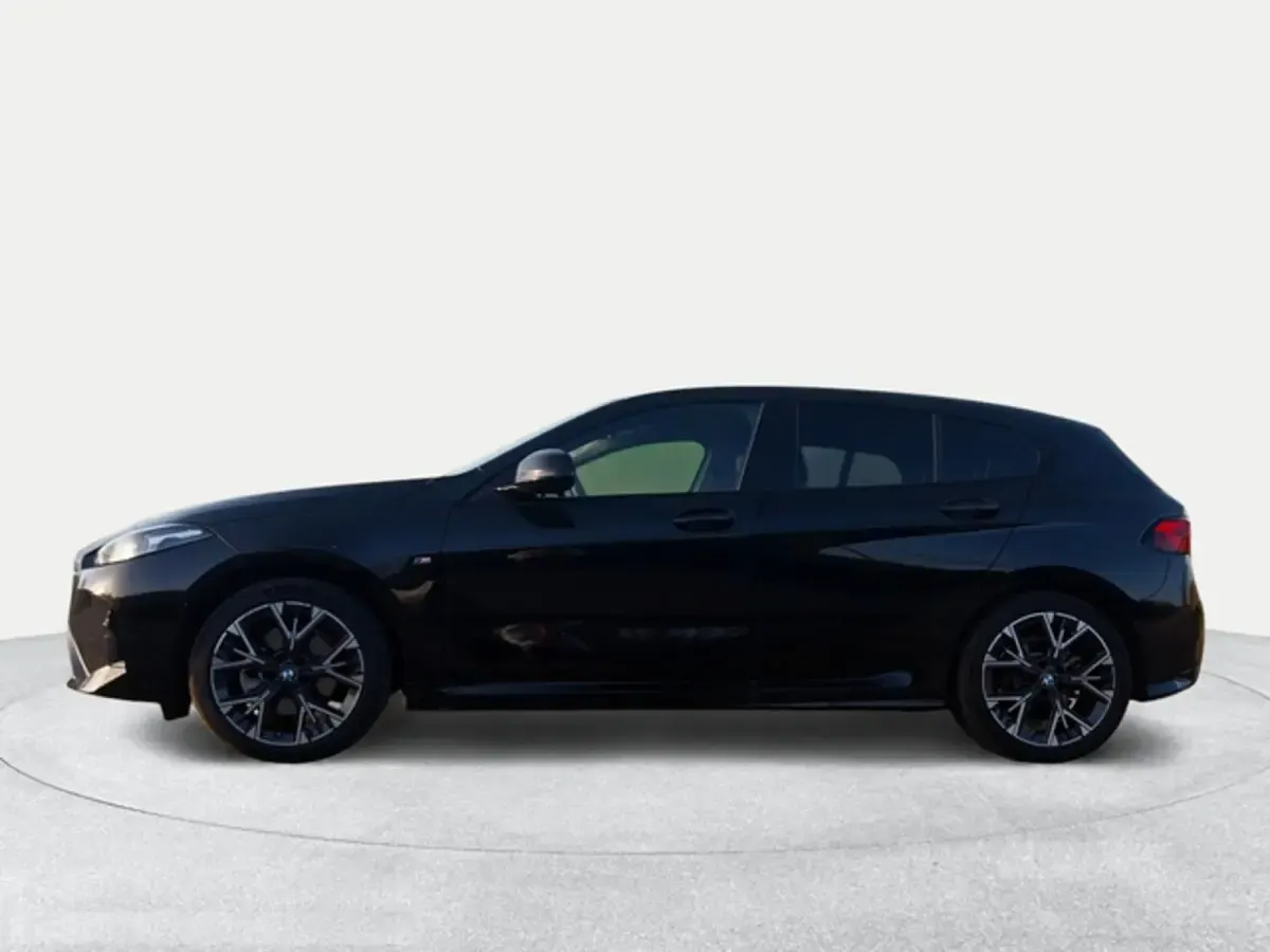 Usado BMW 120 Comfort Edition 190 CV (139 kW) 2025 Negro Utilitario