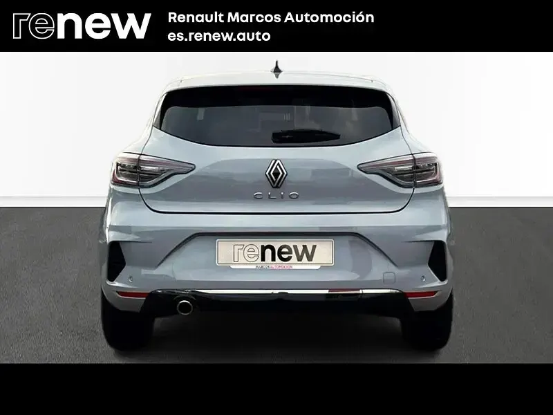 Usado Renault Clio V Techno 90 CV (66 kW) 2023 Gris Berlina