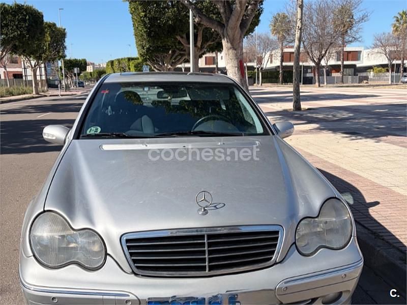 Usado Mercedes C270 Avantgarde 170 CV (125 kW) 2003 Gris / plata Familiar