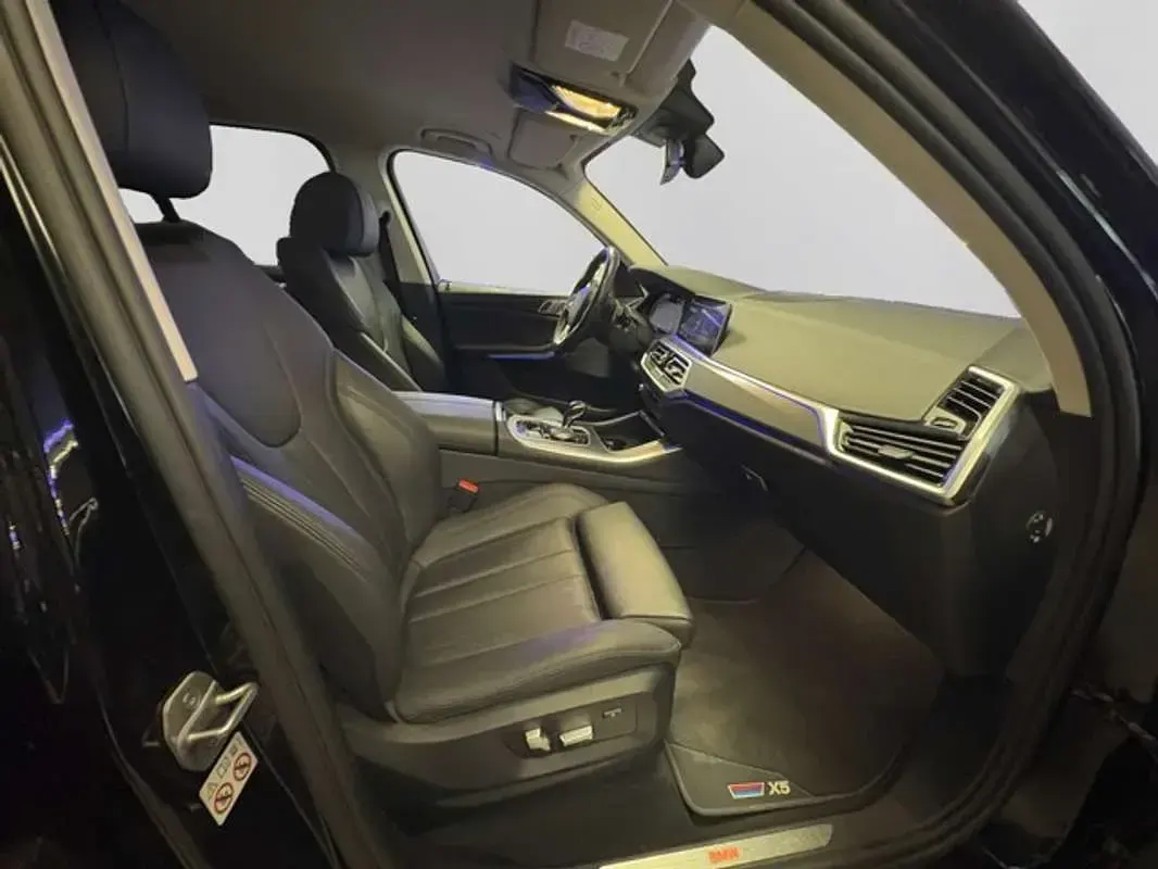 Usado BMW X5 Comfort Edition 265 HP (194 kW) 2020 Preto SUV