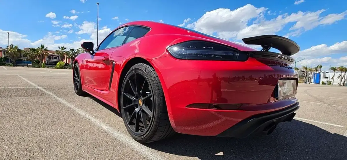 Usado Porsche 718 Cayman GTS 400 CV (294 kW) 2024 Rojo Coupe