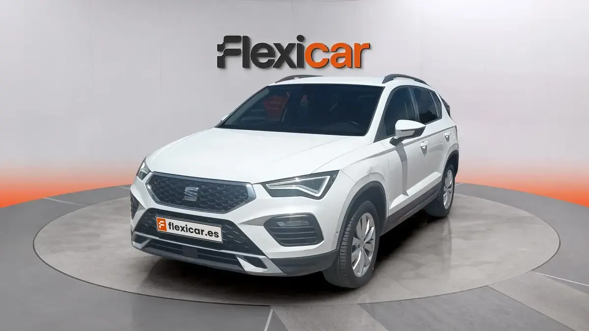 Usado Seat Ateca Style 150 CV (110 kW) 2022 Blanco SUV
