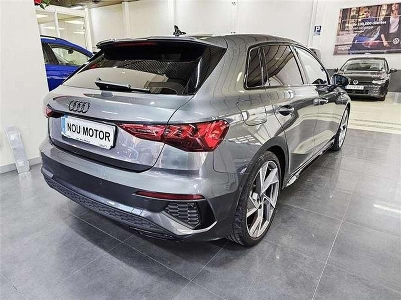 Usado Audi A3 Sportback 150 CV (110 kW) 2023 Gris Utilitario