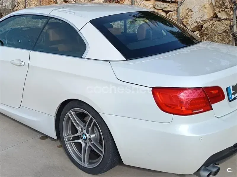 Usado BMW 325 Cabriolet 218 CV (160 kW) 2011 Blanco Descapotable