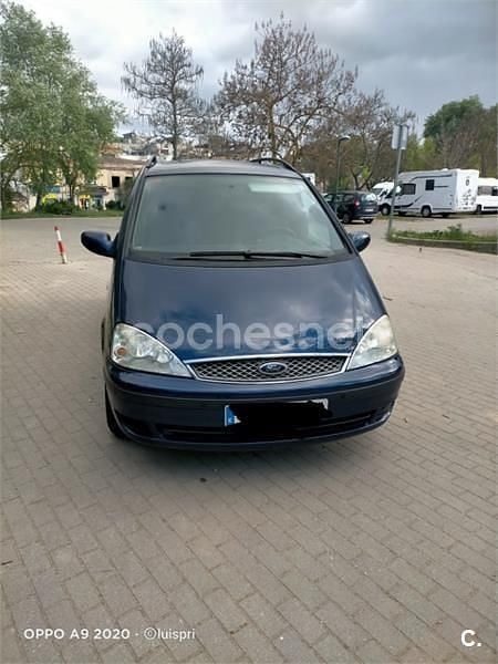 Usado Ford Galaxy Trend 115 CV (84 kW) 2005 Azul Monovolumen