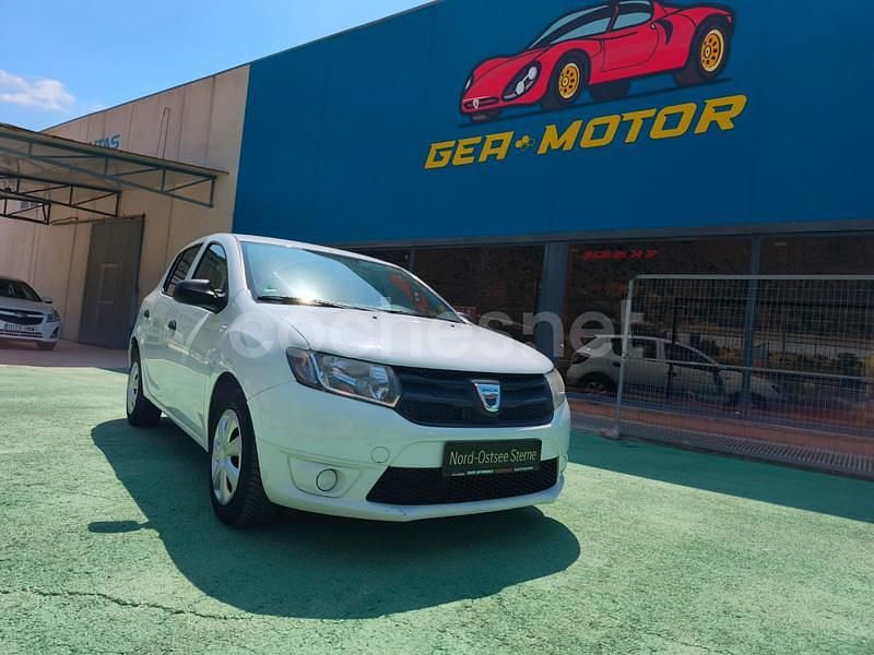 Blanco Usado 2014 Dacia Sandero Ambiance Utilitario | 5990 € (Precio justo) - Imagen 1/4