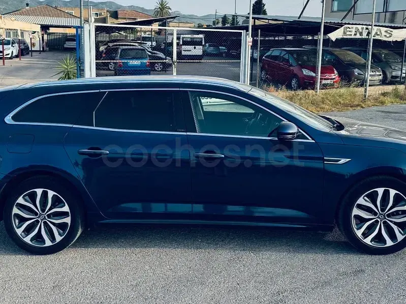Usado Renault Talisman 160 CV (117 kW) 2017 Azul Familiar