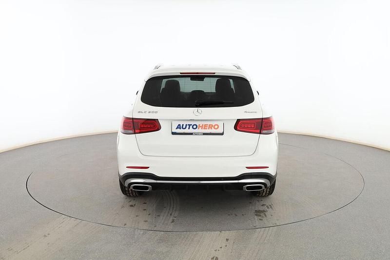 Occasion Mercedes GLC200 AMG line 211 PK (155 kW) 2019 Wit SUV