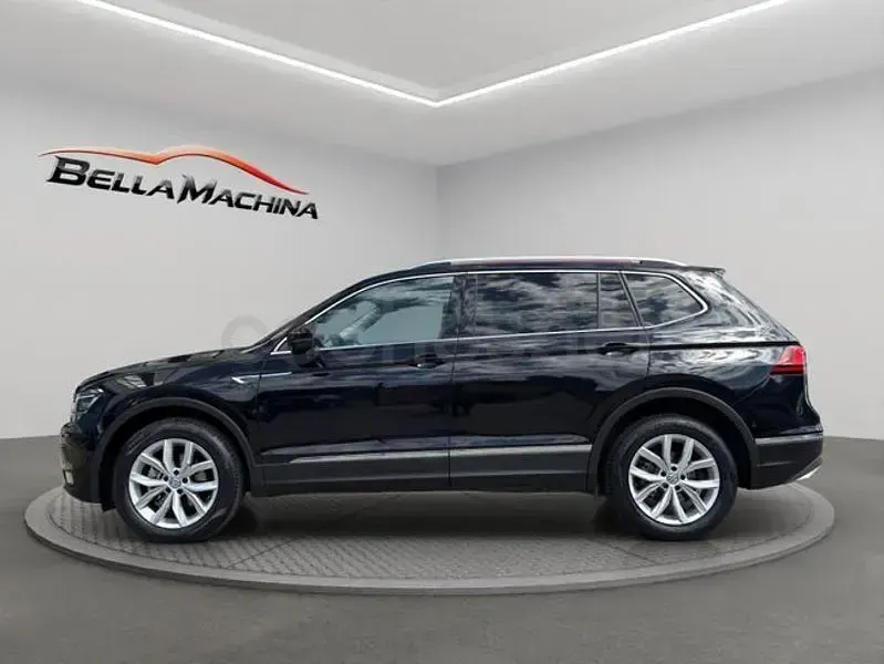 Usado VW Tiguan Allspace Sportline 150 CV (110 kW) 2021 Negro SUV