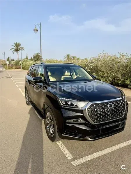 Usado SsangYong Rexton 202 CV (148 kW) 2024 Negro SUV