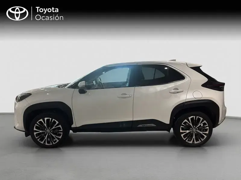 Usado Toyota Yaris Cross Style 116 CV (85 kW) 2022 Blanco SUV