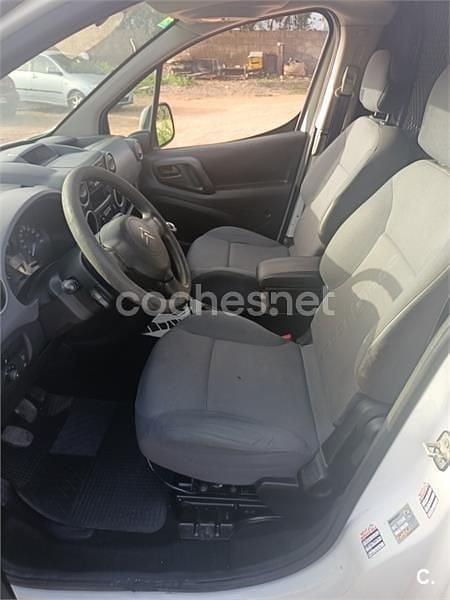 Usado Citroën Berlingo Attraction 75 CV (55 kW) 2016 Blanco Monovolumen
