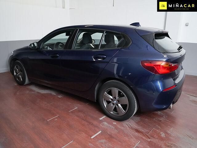 Usado BMW 118 140 CV (102 kW) 2020 Azul Utilitario