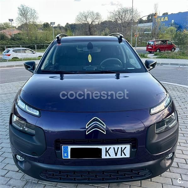 Usado Citroën C4 Feel 82 CV (60 kW) 2014 Violeta / lila Berlina