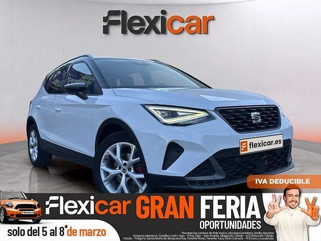 Usado Seat Arona FR 150 CV (110 kW) 2023 Blanco SUV