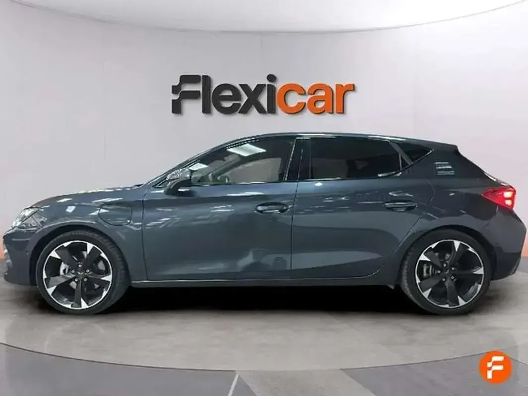 Usado Cupra Leon 204 CV (150 kW) 2026 Gris Utilitario