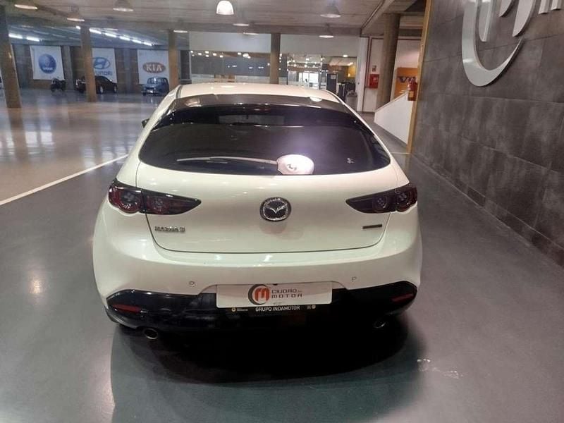 Usado Mazda 3 122 CV (89 kW) 2021 Blanco Utilitario