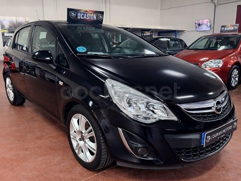 Usado Opel Corsa 85 CV (62 kW) 2011 Negro Utilitario