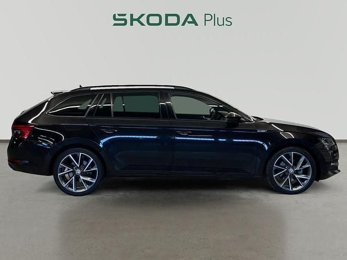 Usado Skoda Superb SportLine 218 CV (160 kW) 2024 Negro Familiar