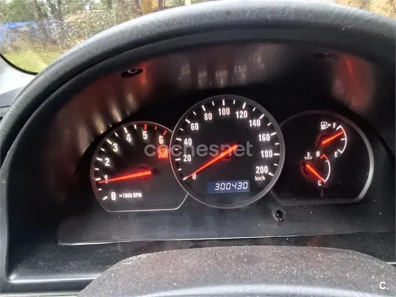 Usado Suzuki Grand Vitara 110 CV (80 kW) 2004 Verde SUV