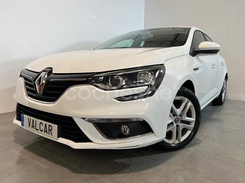 Usado Renault Mégane IV Business 110 CV (80 kW) 2019 Blanco Berlina