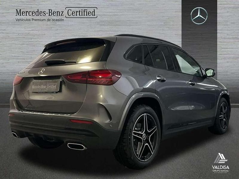 Usado Mercedes GLA200 AMG line 150 CV (110 kW) 2024 SUV