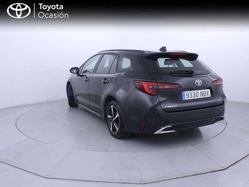 Usado Toyota Corolla Active 140 CV (102 kW) 2025 Negro Familiar