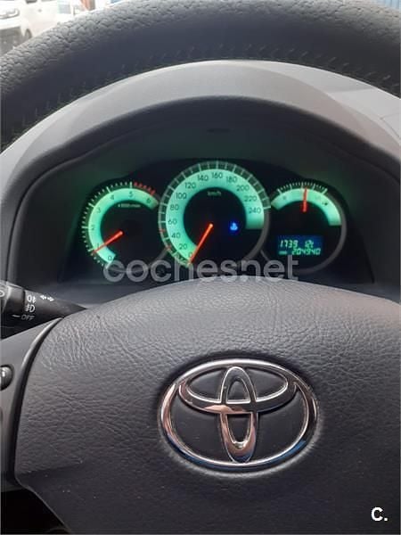 Usado Toyota Corolla Verso Sport 177 CV (130 kW) 2006 Gris / plata Monovolumen