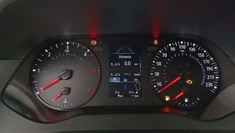 Usado Renault Kangoo 116 CV (85 kW) 2024 Blanco Monovolumen