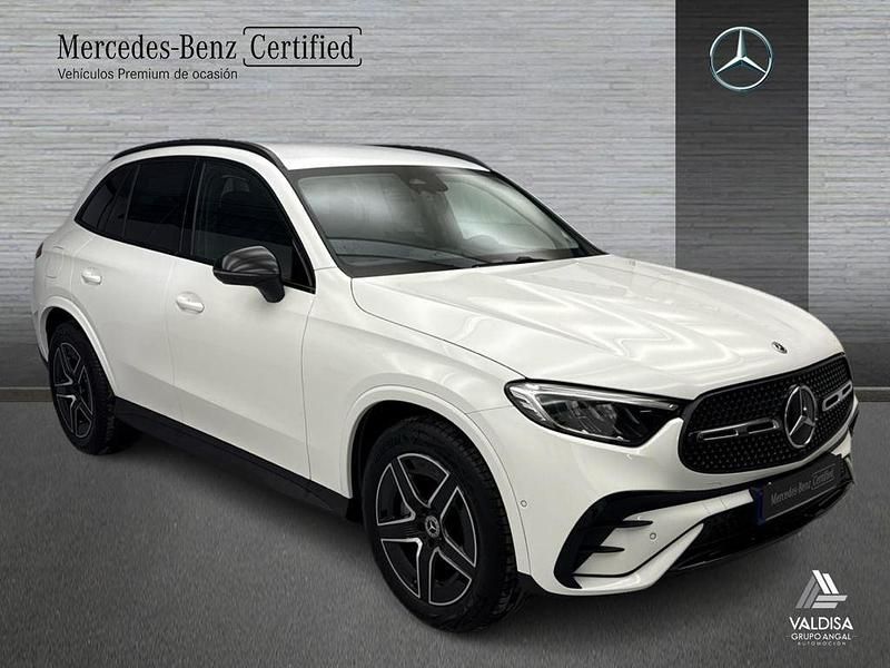 Usado Mercedes GLC220 AMG line 197 CV (144 kW) 2025 Blanco polar SUV