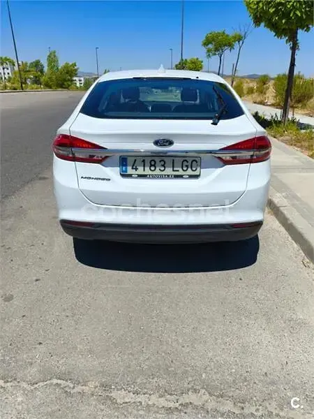 Usado Ford Mondeo Trend 150 CV (110 kW) 2020 Blanco Berlina