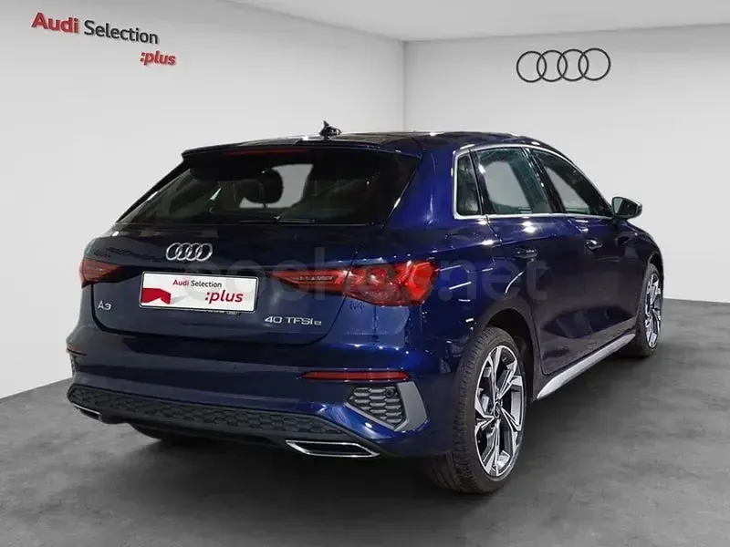 Usado Audi A3 204 CV (150 kW) 2024 Azul Berlina