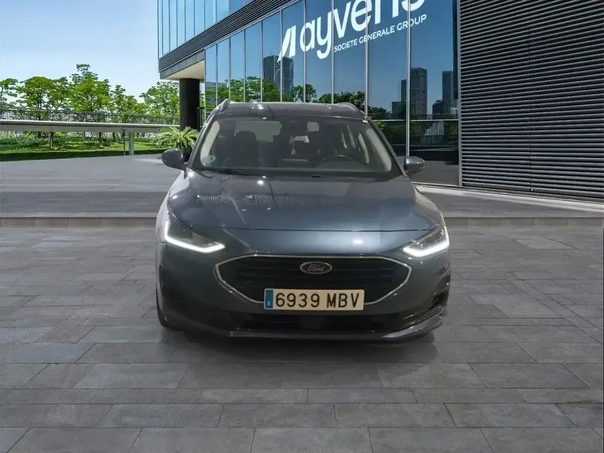Usado Ford Focus Trend+ 120 CV (88 kW) 2022 Azul Utilitario