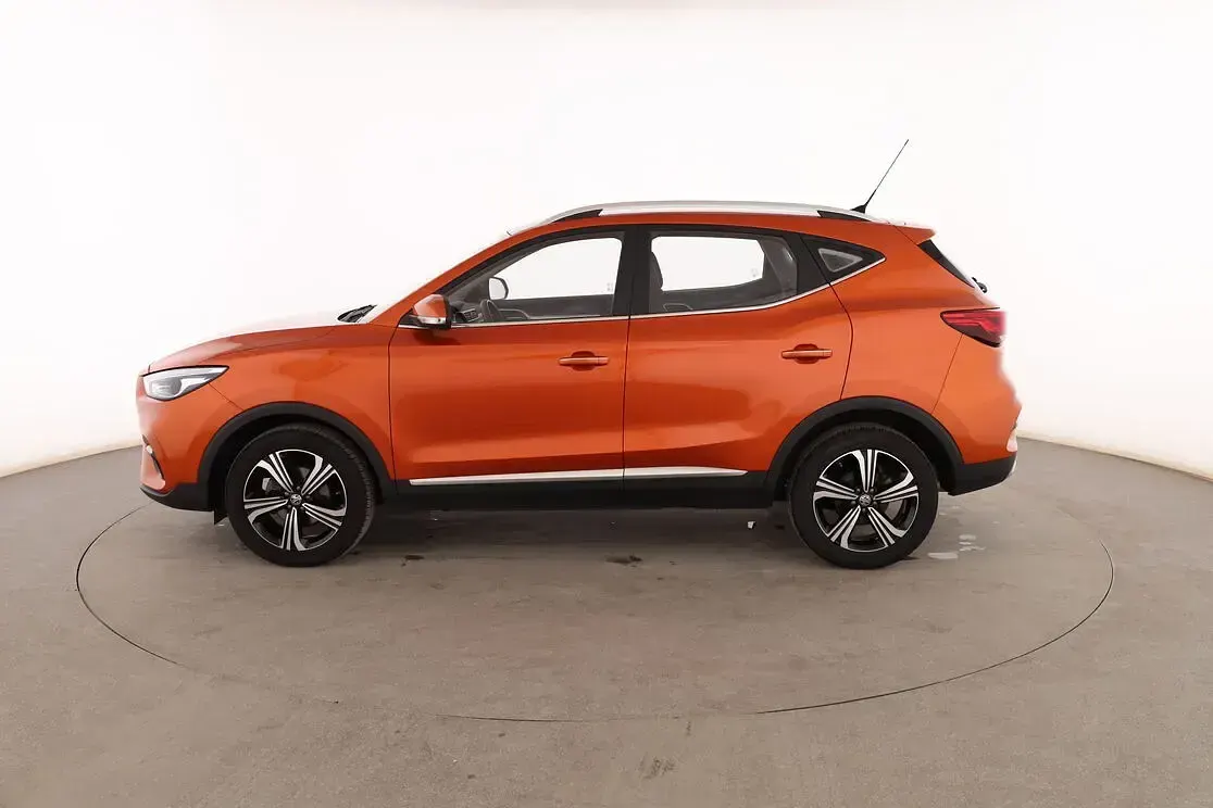 Usado MG ZS Comfort 106 CV (77 kW) 2023 Naranja SUV