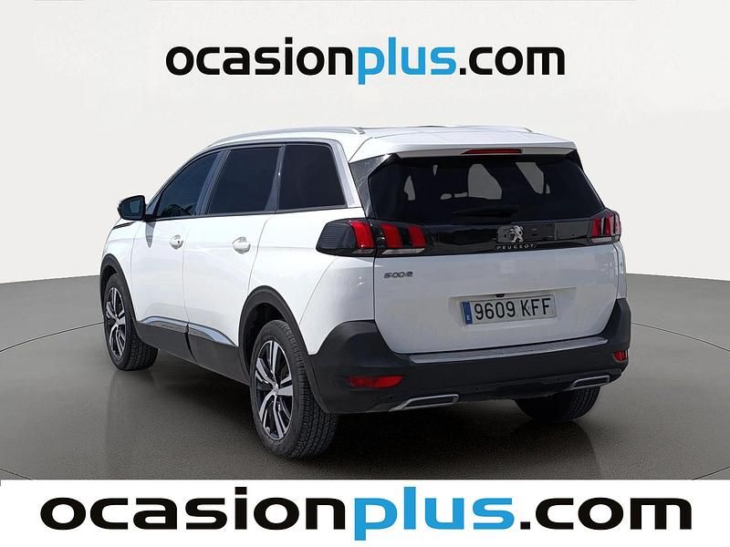 Usado Peugeot 5008 Allure 131 CV (96 kW) 2017 Blanco SUV
