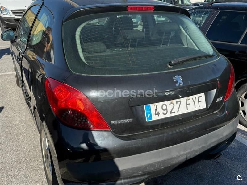 Usado Peugeot 207 95 CV (69 kW) 2007 Negro Berlina