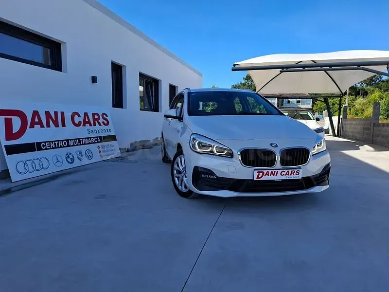 Usado BMW 218 150 CV (110 kW) 2019 Blanco Familiar