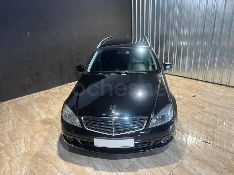 Usado Mercedes C180 Elegance 156 CV (114 kW) 2010 Negro Familiar