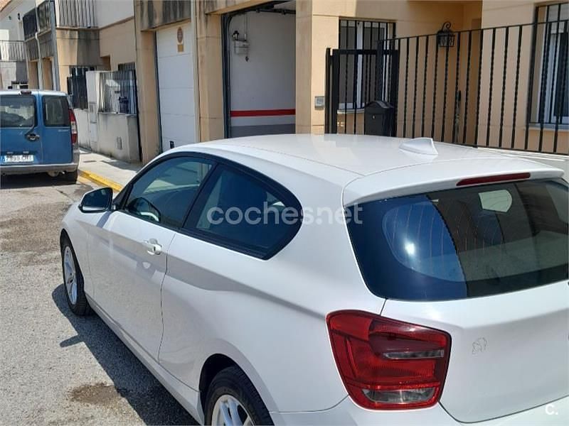 Usado BMW 116 Efficient Dynamics 116 CV (85 kW) 2013 Blanco Utilitario