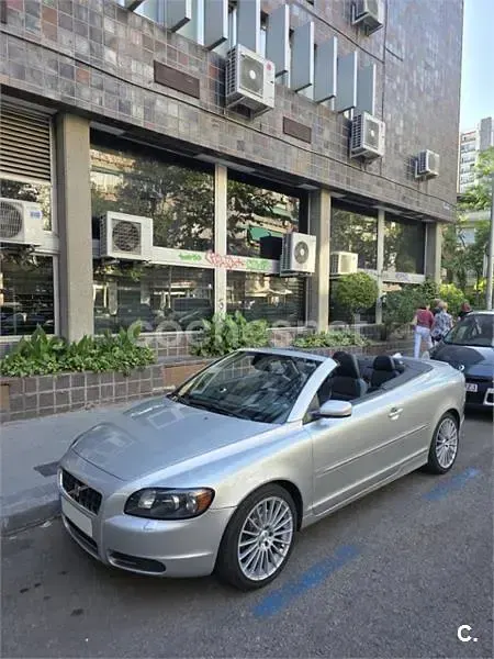 Usado Volvo C70 Summum 180 CV (132 kW) 2007 Gris / plata Descapotable