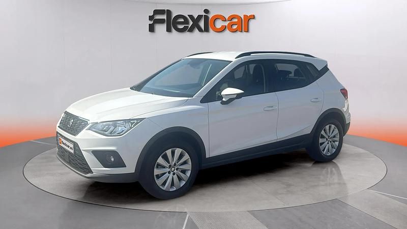 Usado Seat Arona Ecomotive 95 CV (69 kW) 2017 Blanco SUV