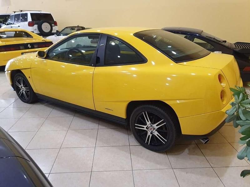 Usado Fiat Coupé 131 CV (96 kW) 1997 Amarillo Coupe